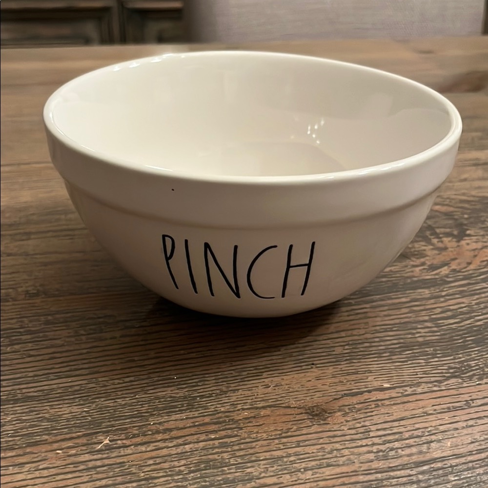 Rae Dunn Ceramic “Pinch” Bowl